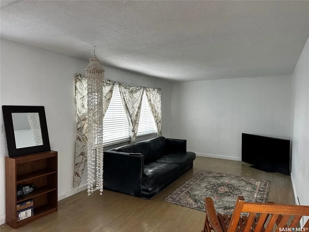 1175 Wallace Street Regina SK S4A 1K8