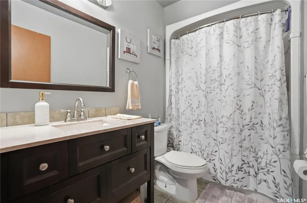 322 Froom Crescent Regina SK S4N 1B7