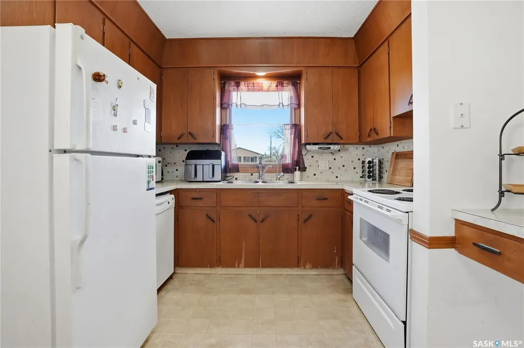 322 Froom Crescent Regina SK S4N 1B7