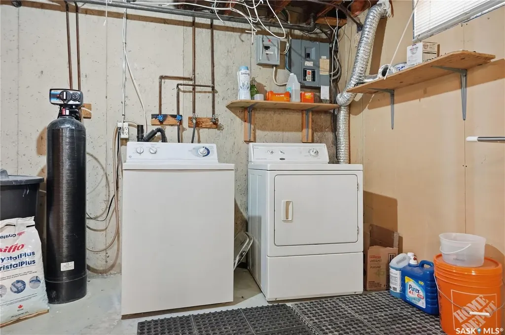 322 Froom Crescent Regina SK S4N 1B7
