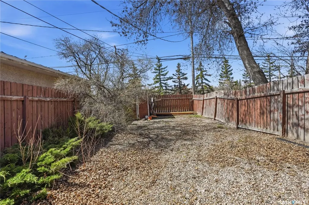 322 Froom Crescent Regina SK S4N 1B7