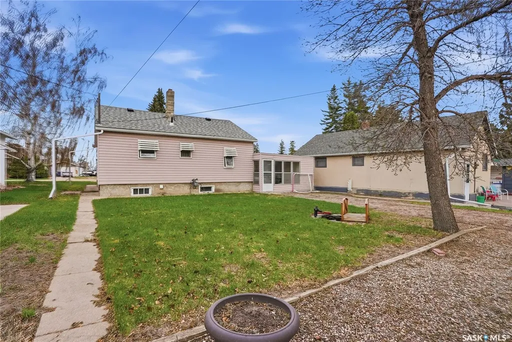 810 6th Street Perdue SK S0K 3C0