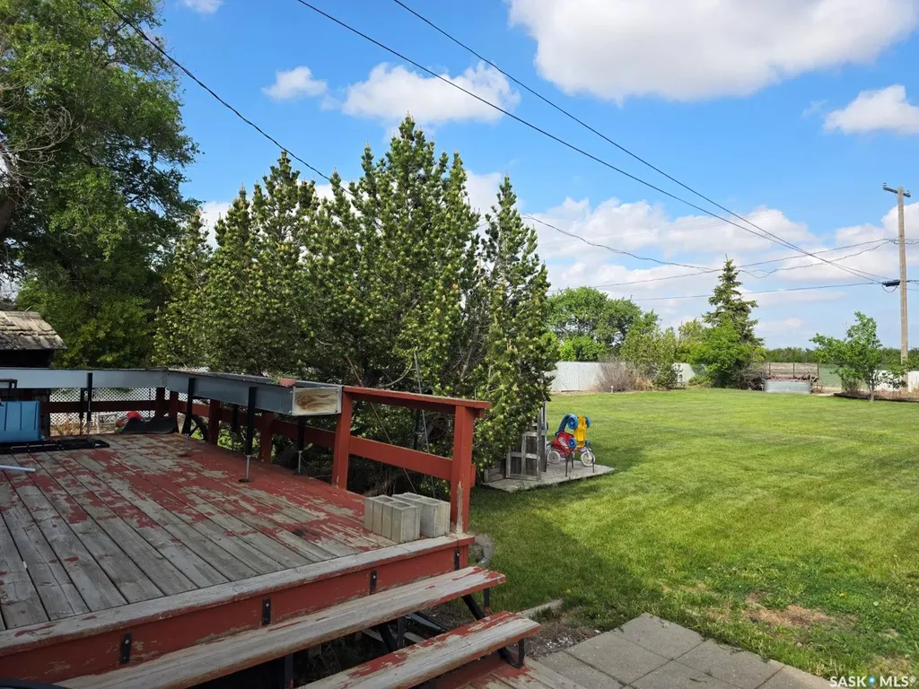 111 4th Avenue N Lucky Lake SK S0L 1Z0