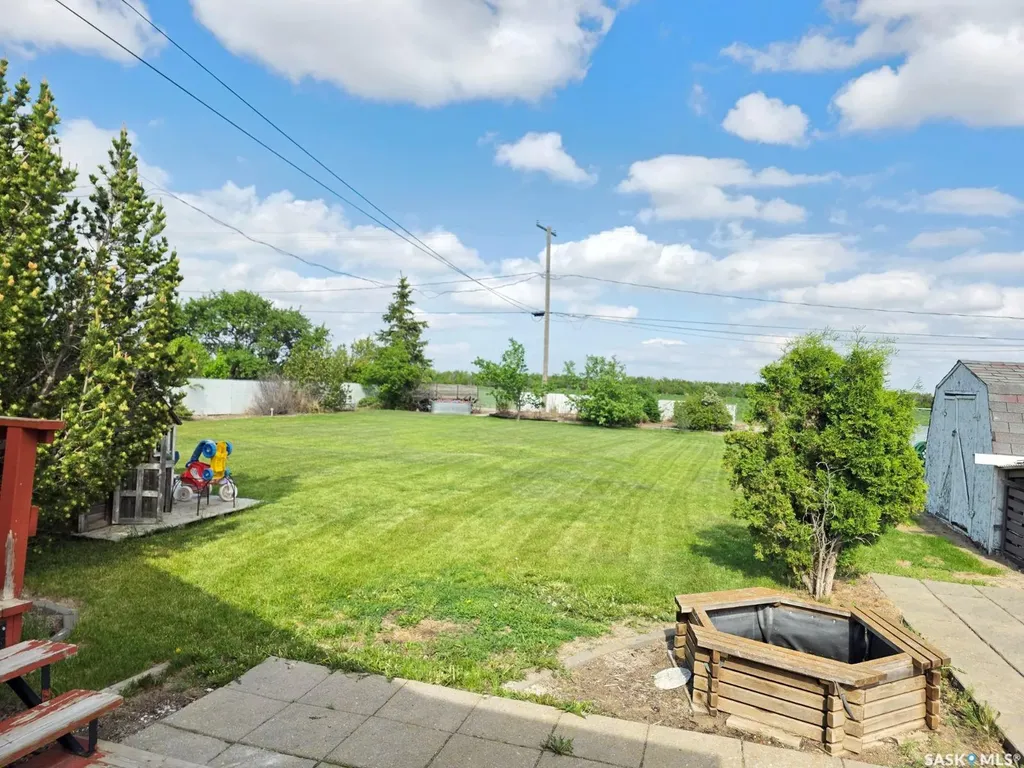 111 4th Avenue N Lucky Lake SK S0L 1Z0