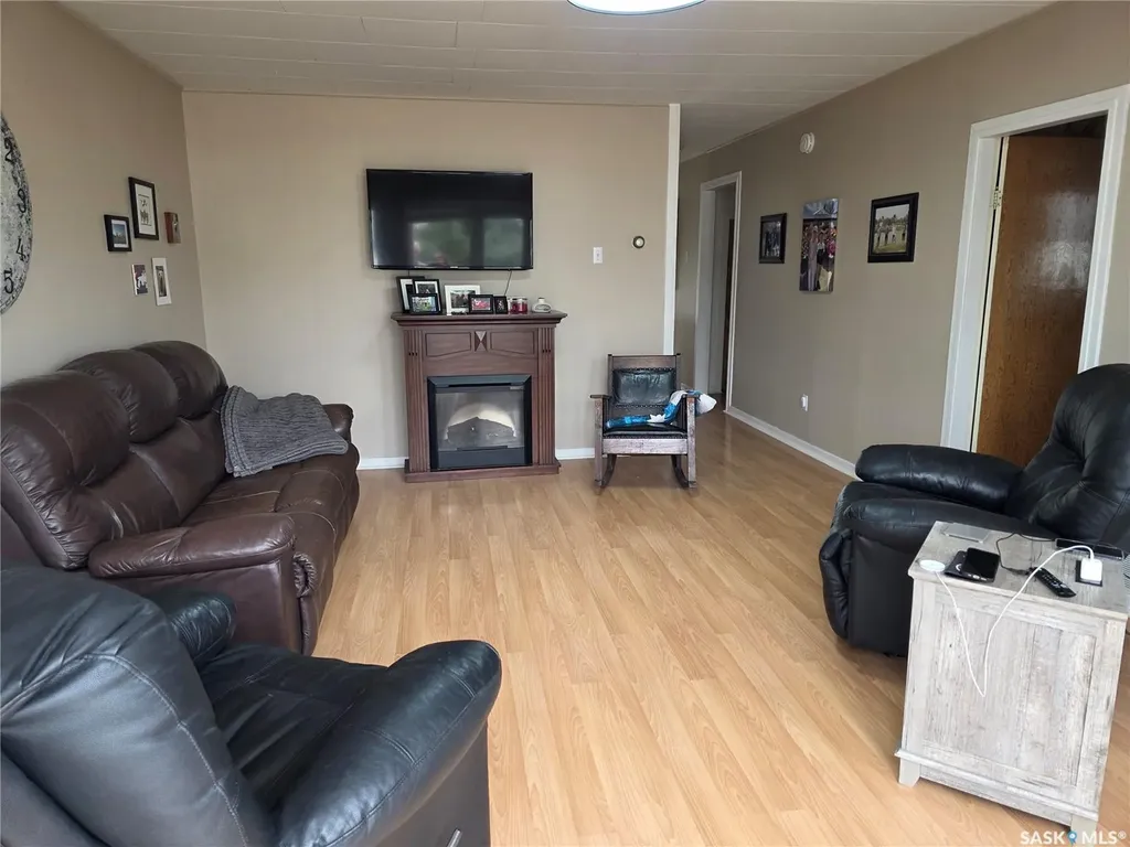 111 4th Avenue N Lucky Lake SK S0L 1Z0