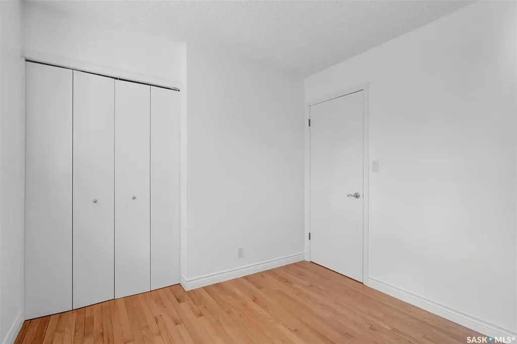 2419 Glamis Place E Regina SK S4V 1A5