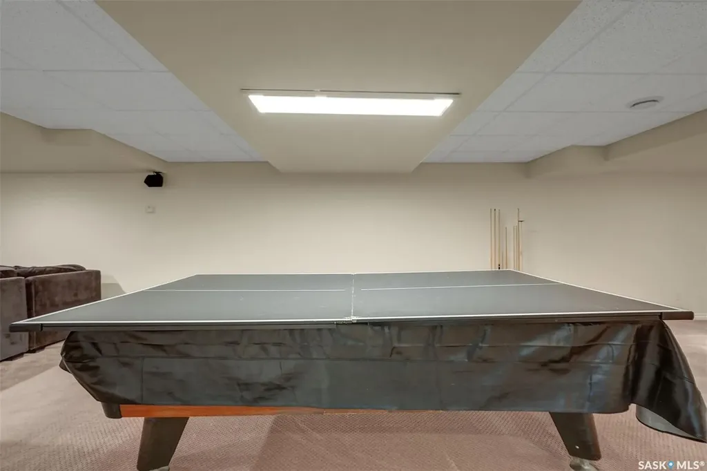 2419 Glamis Place E Regina SK S4V 1A5