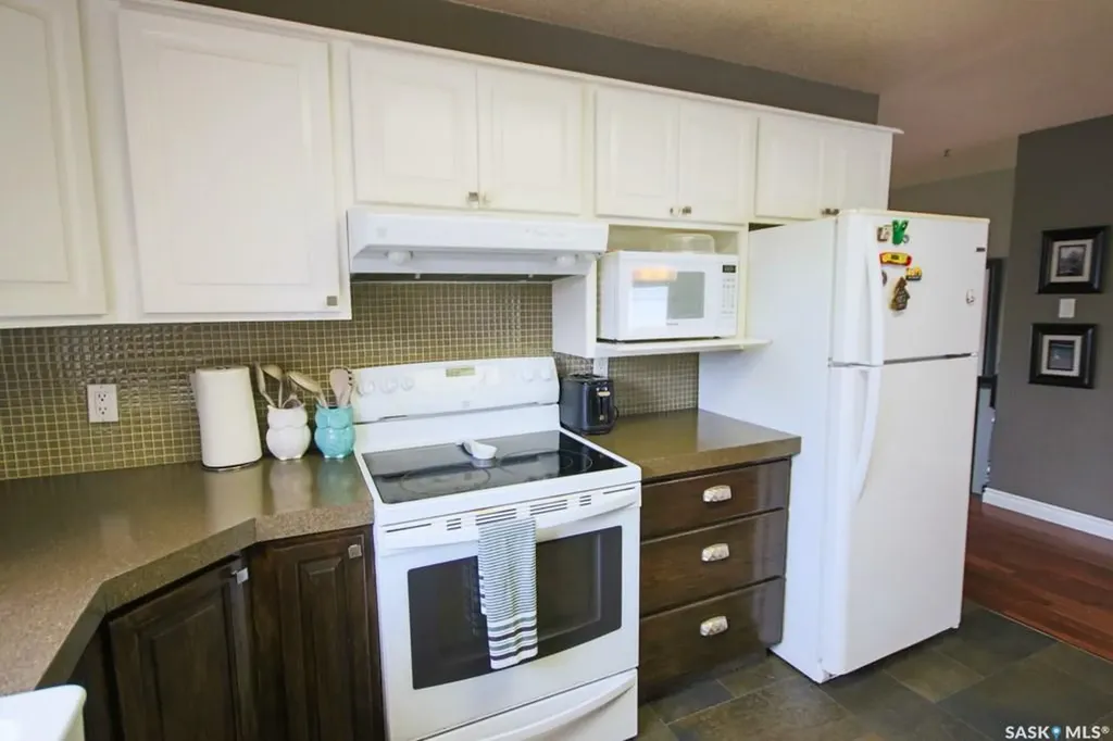 1666 Marshall Crescent Moose Jaw SK S6H 3G7