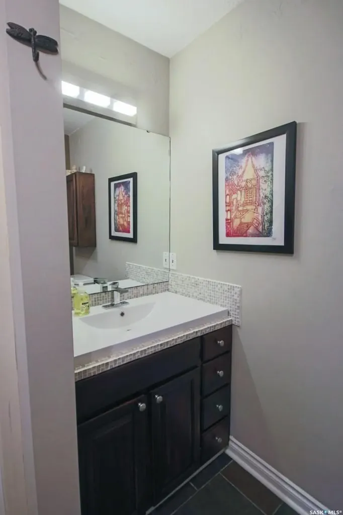 1666 Marshall Crescent Moose Jaw SK S6H 3G7