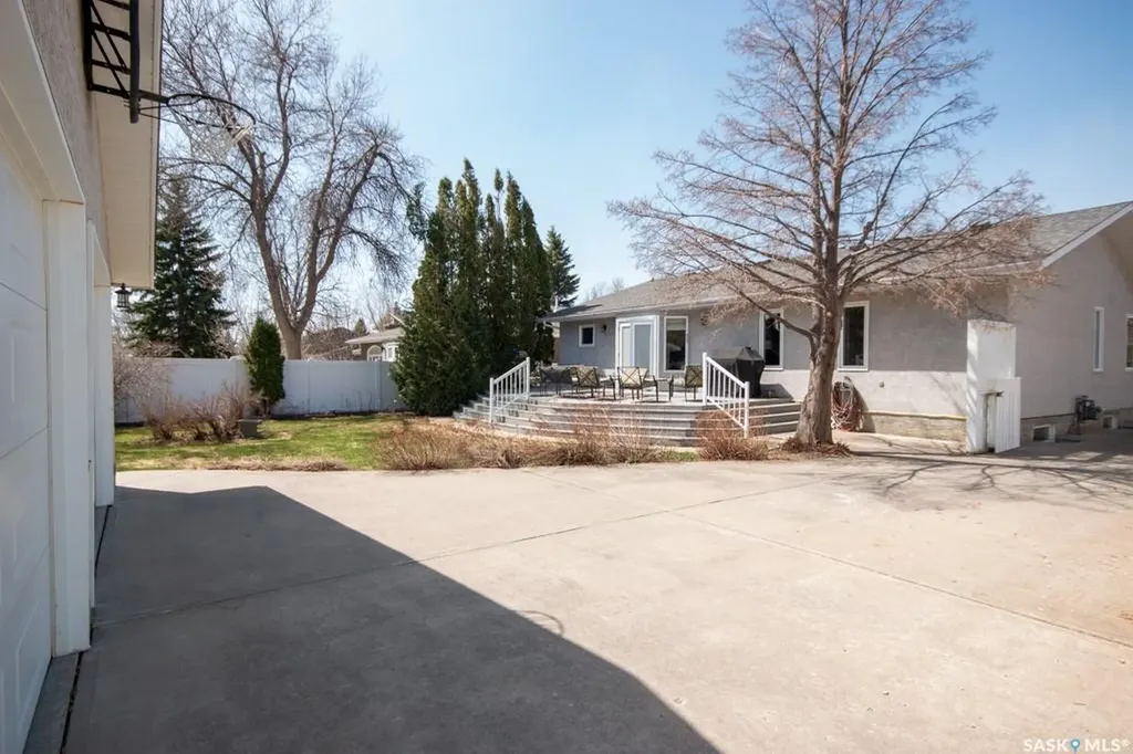 1666 Marshall Crescent Moose Jaw SK S6H 3G7