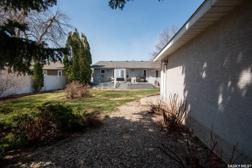 1666 Marshall Crescent Moose Jaw SK S6H 3G7