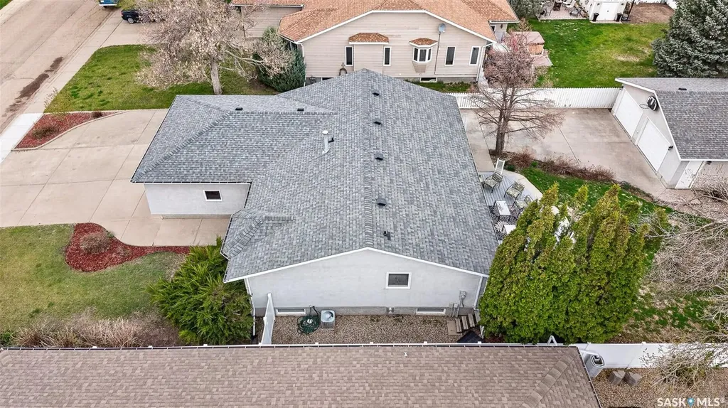 1666 Marshall Crescent Moose Jaw SK S6H 3G7