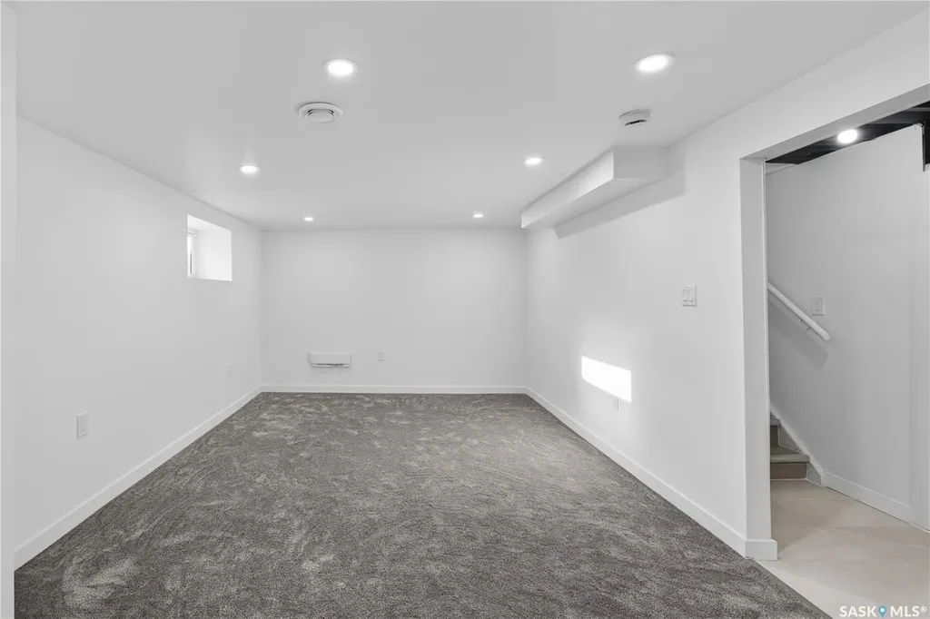 443 Argyle Street N Regina SK S4R 4C9