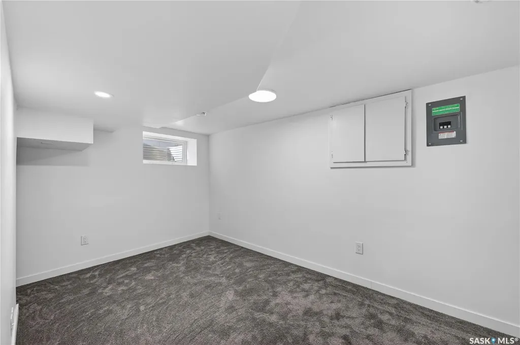 443 Argyle Street N Regina SK S4R 4C9