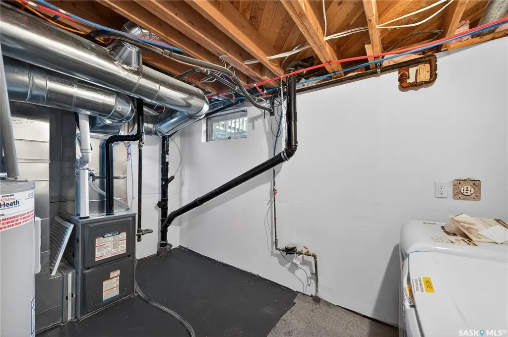 443 Argyle Street N Regina SK S4R 4C9