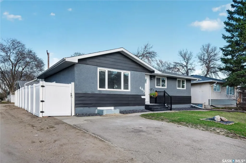 443 Argyle Street N Regina SK S4R 4C9