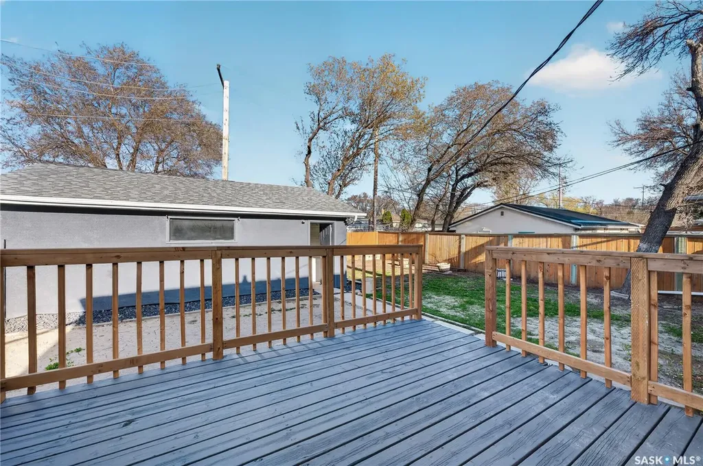 443 Argyle Street N Regina SK S4R 4C9