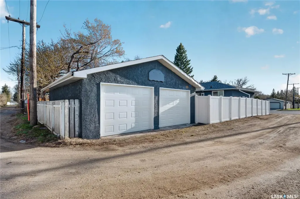 443 Argyle Street N Regina SK S4R 4C9