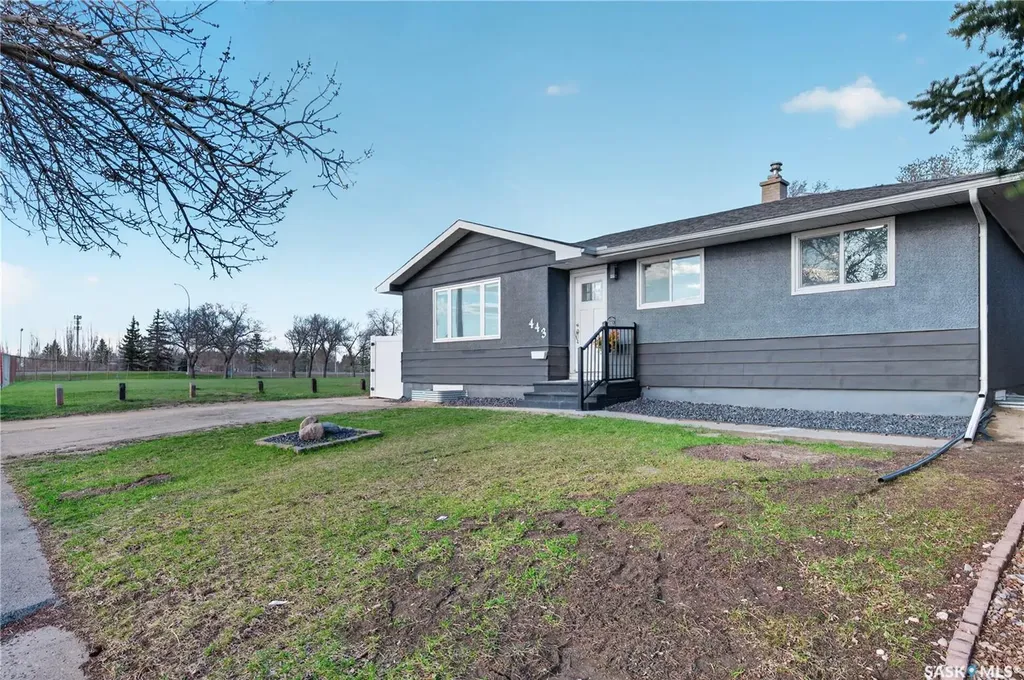 443 Argyle Street N Regina SK S4R 4C9