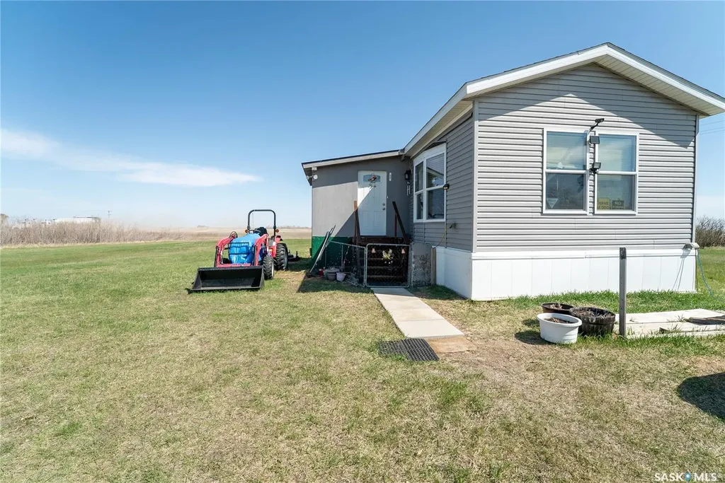 102 Herbert Street Hawarden SK S0H 1Y0