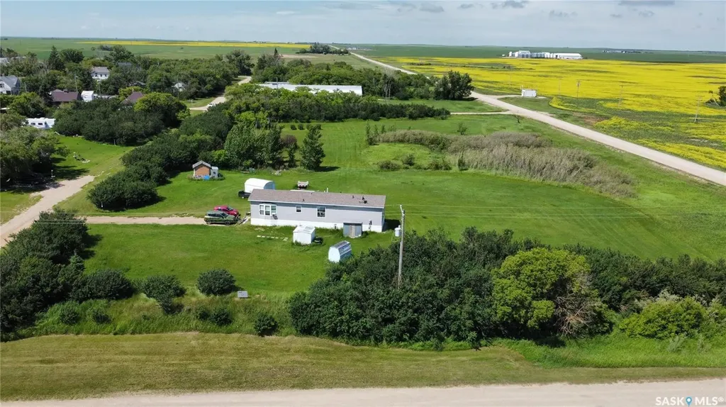 102 Herbert Street Hawarden SK S0H 1Y0
