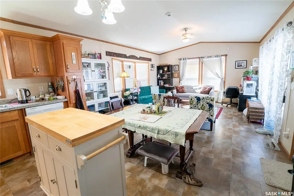 102 Herbert Street Hawarden SK S0H 1Y0
