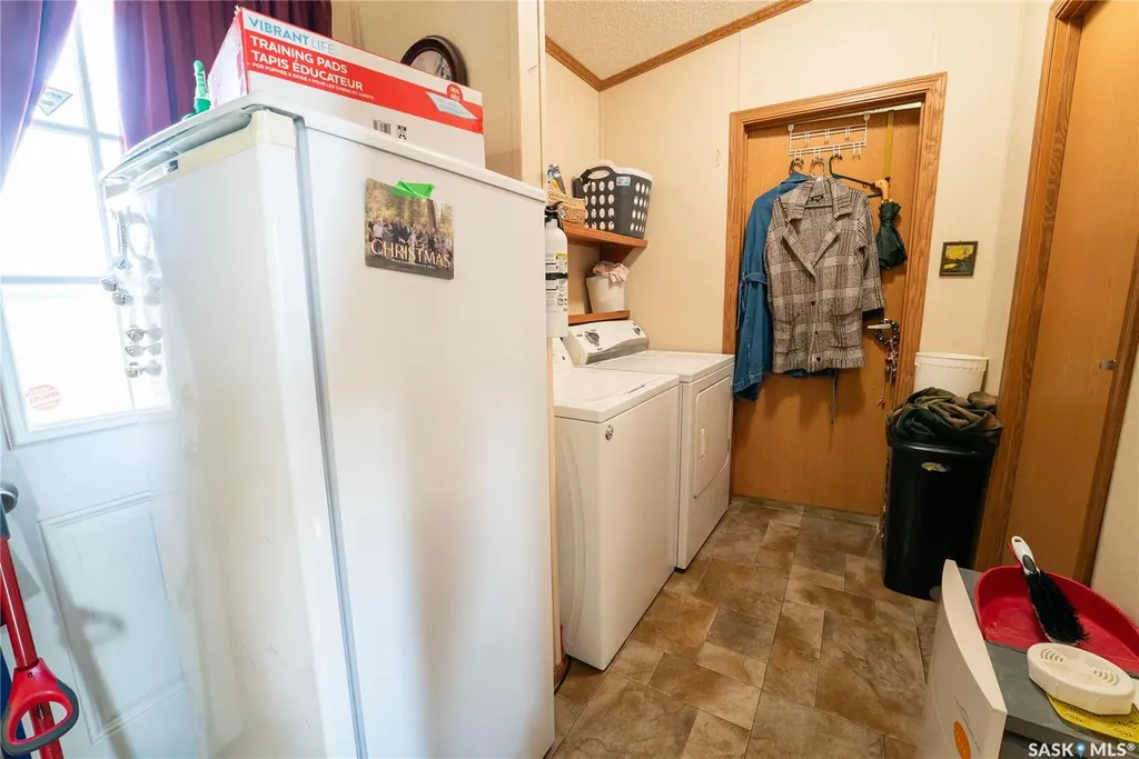 102 Herbert Street Hawarden SK S0H 1Y0