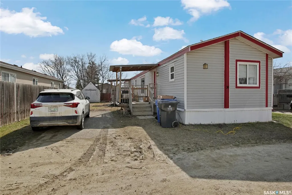 76 Mulberry Road Blucher Rm No. 343 SK S0K 0Y0