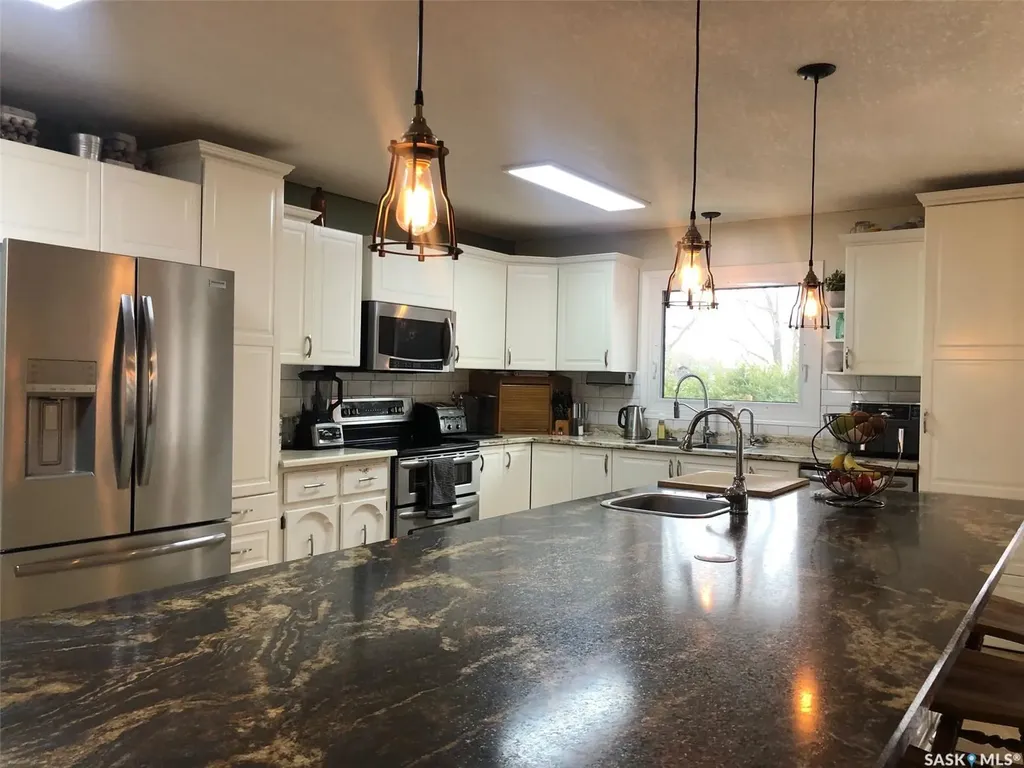 626 Mary Street Canora SK S0A 0L0