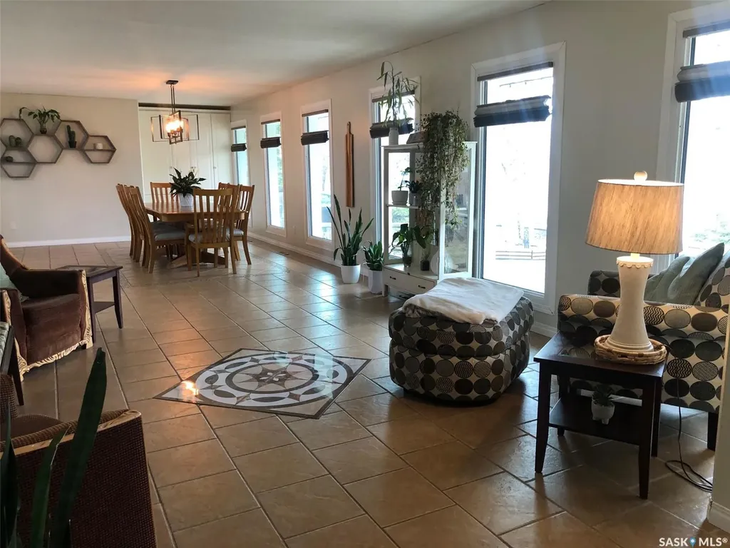 626 Mary Street Canora SK S0A 0L0