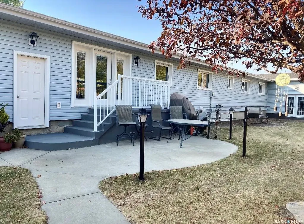 626 Mary Street Canora SK S0A 0L0