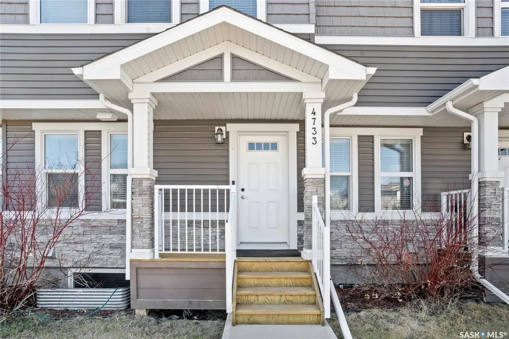 4733 Primrose Green Drive E Regina SK S4V 3K9