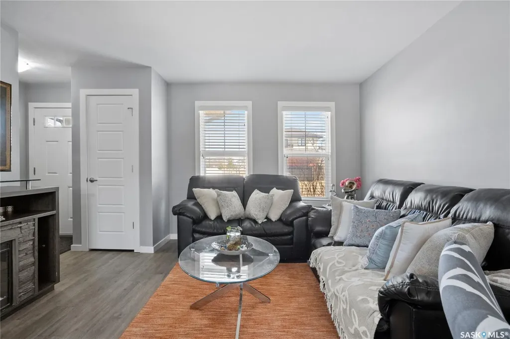 4733 Primrose Green Drive E Regina SK S4V 3K9