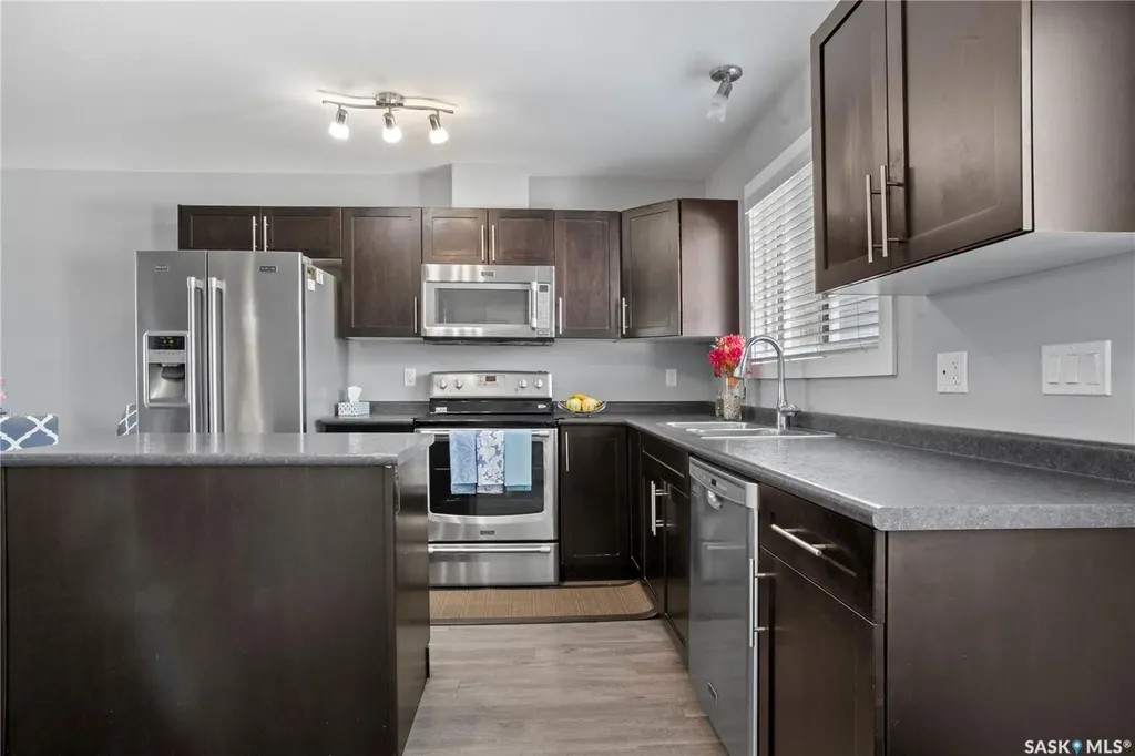 4733 Primrose Green Drive E Regina SK S4V 3K9