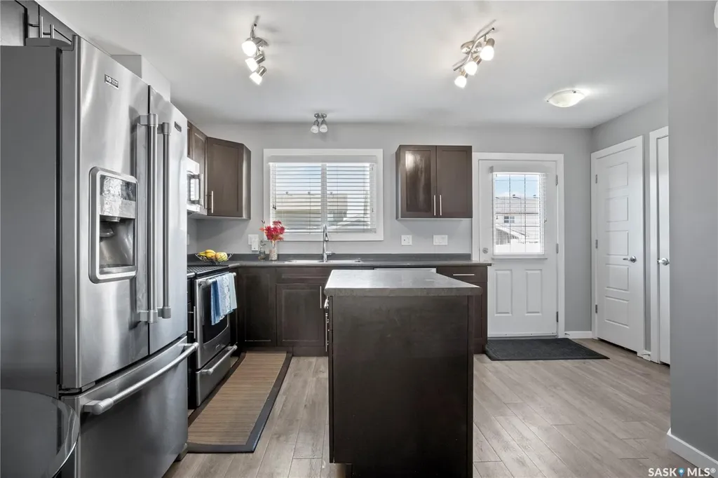 4733 Primrose Green Drive E Regina SK S4V 3K9