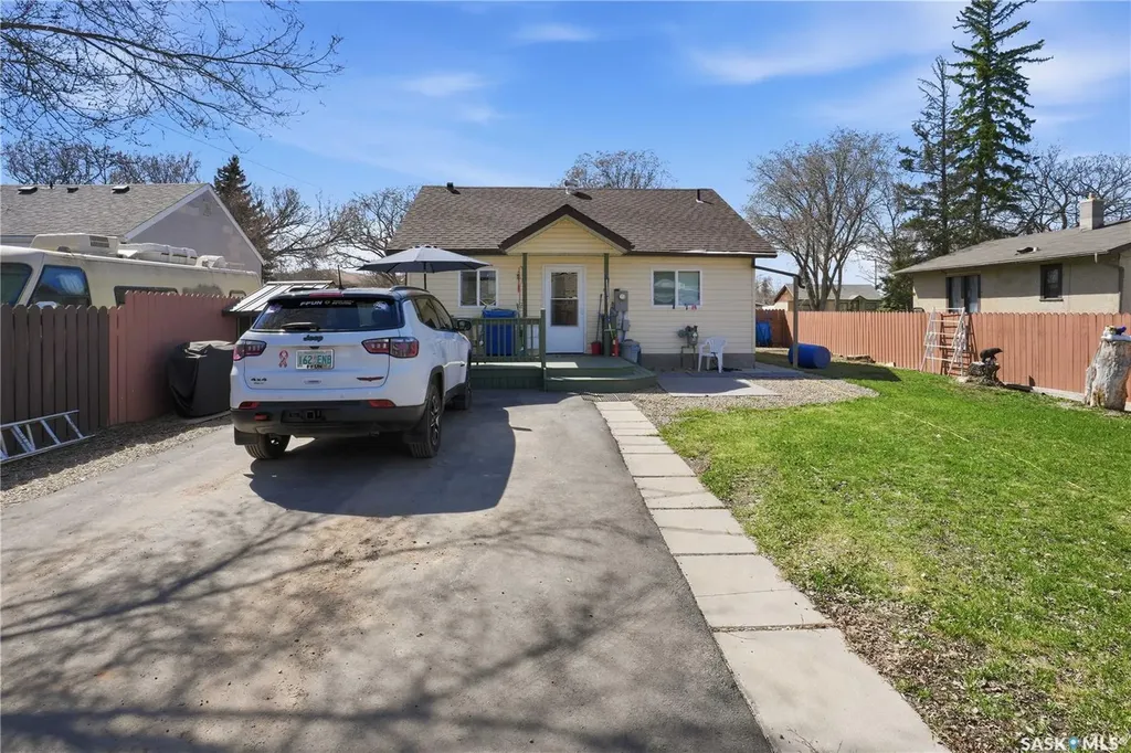 1472 103rd Street North Battleford SK S9A 1L3