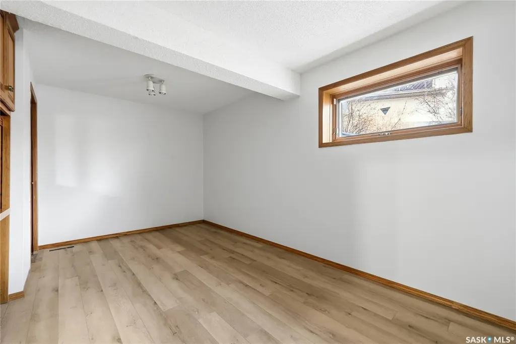 1535 Lee Grayson Crescent N Regina SK S4X 3Z9