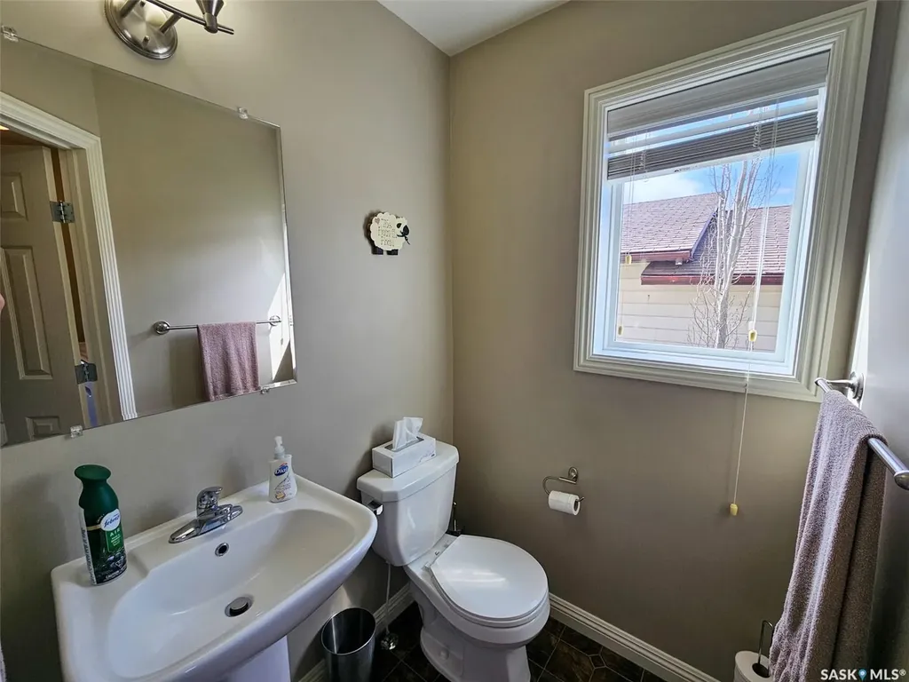 508 Thompson Street Herbert SK S0H 2A0