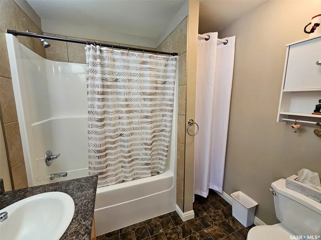 508 Thompson Street Herbert SK S0H 2A0