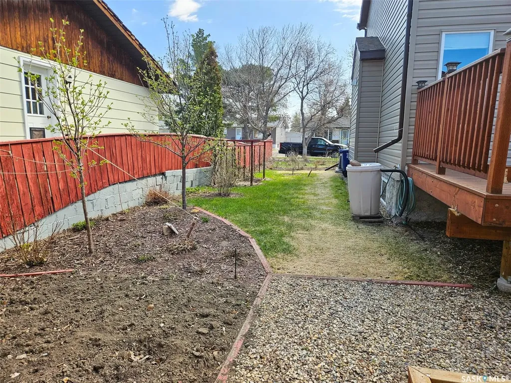 508 Thompson Street Herbert SK S0H 2A0