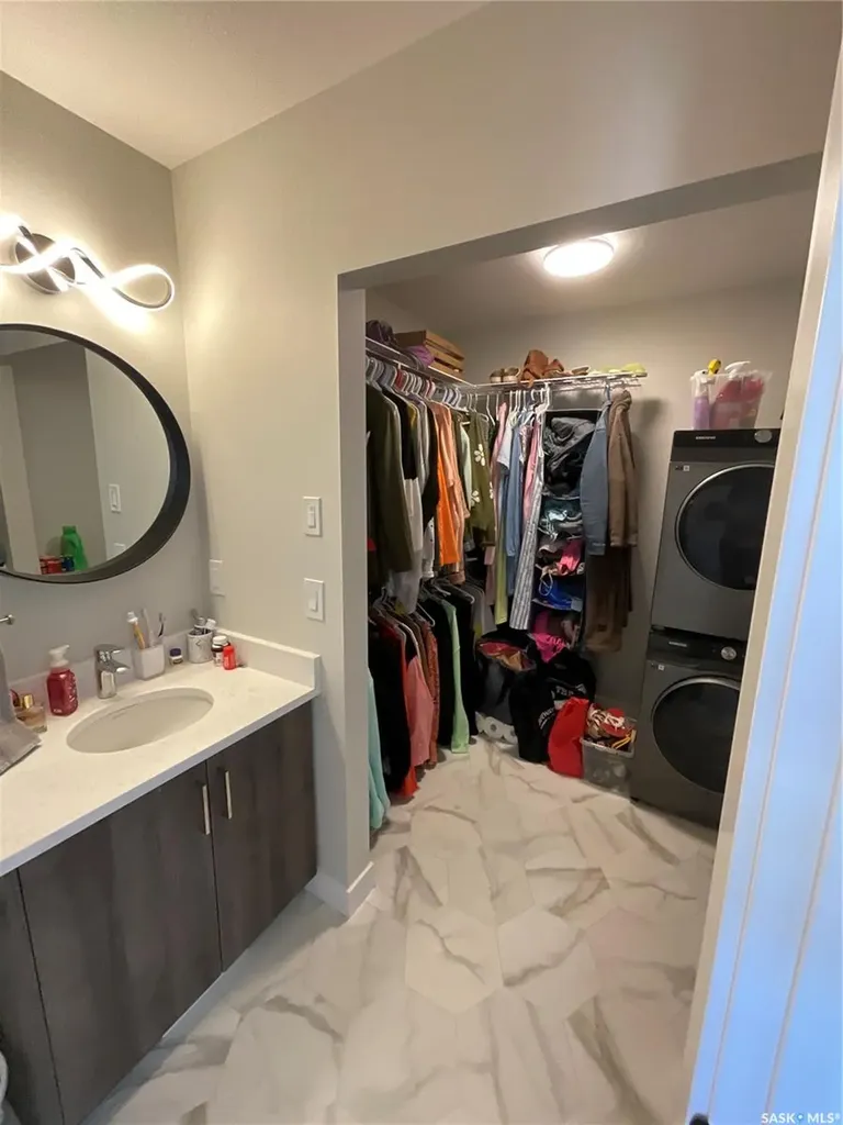 117 Westfield Road Saskatoon SK S7V 0T8