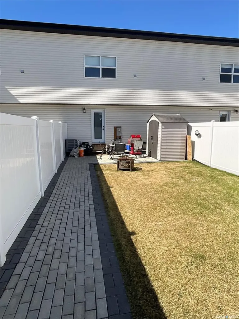 117 Westfield Road Saskatoon SK S7V 0T8
