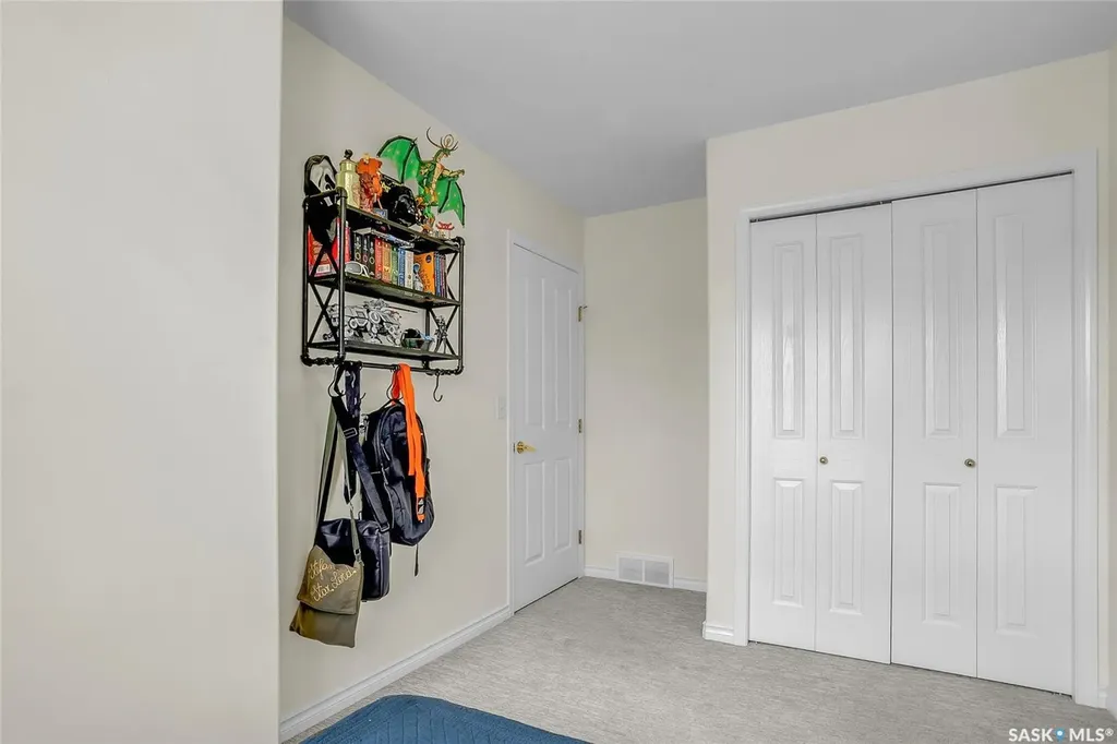 1122 12th Street E Saskatoon SK S7H 0E2