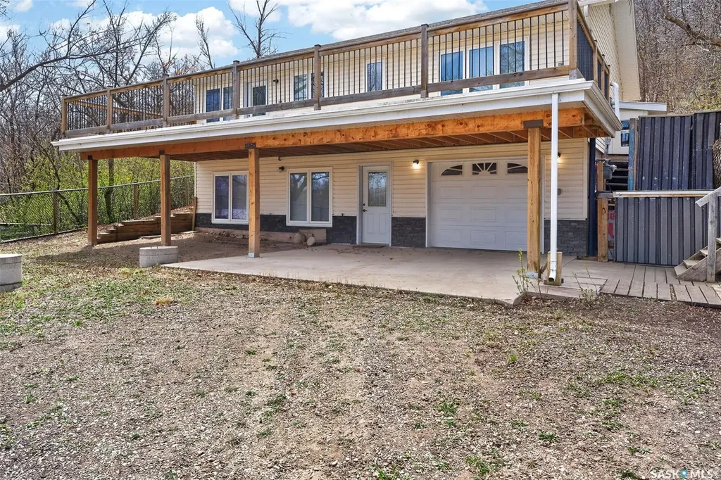 739 Tatanka Drive South Lake SK S0H 2X0