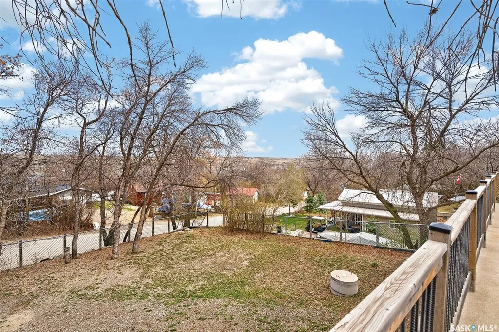 739 Tatanka Drive South Lake SK S0H 2X0