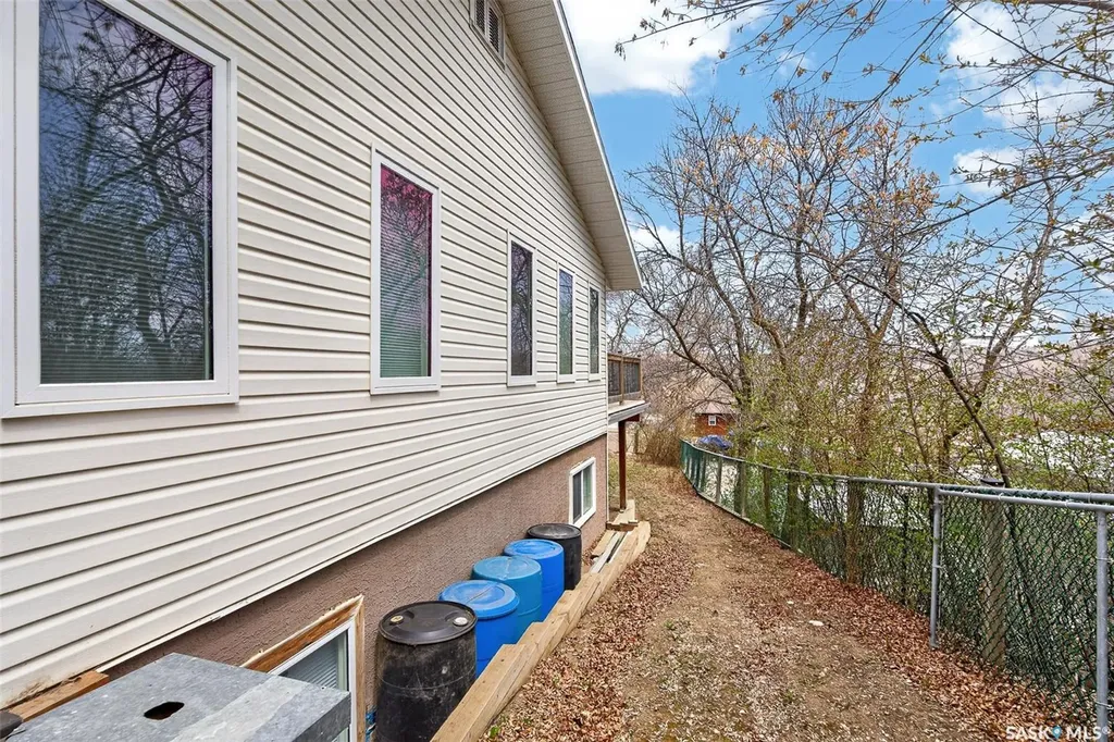739 Tatanka Drive South Lake SK S0H 2X0