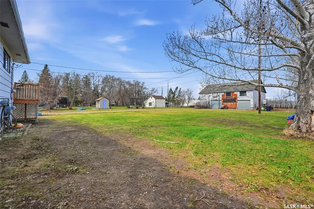 324 Norreys Street Drake SK S0K 1H0