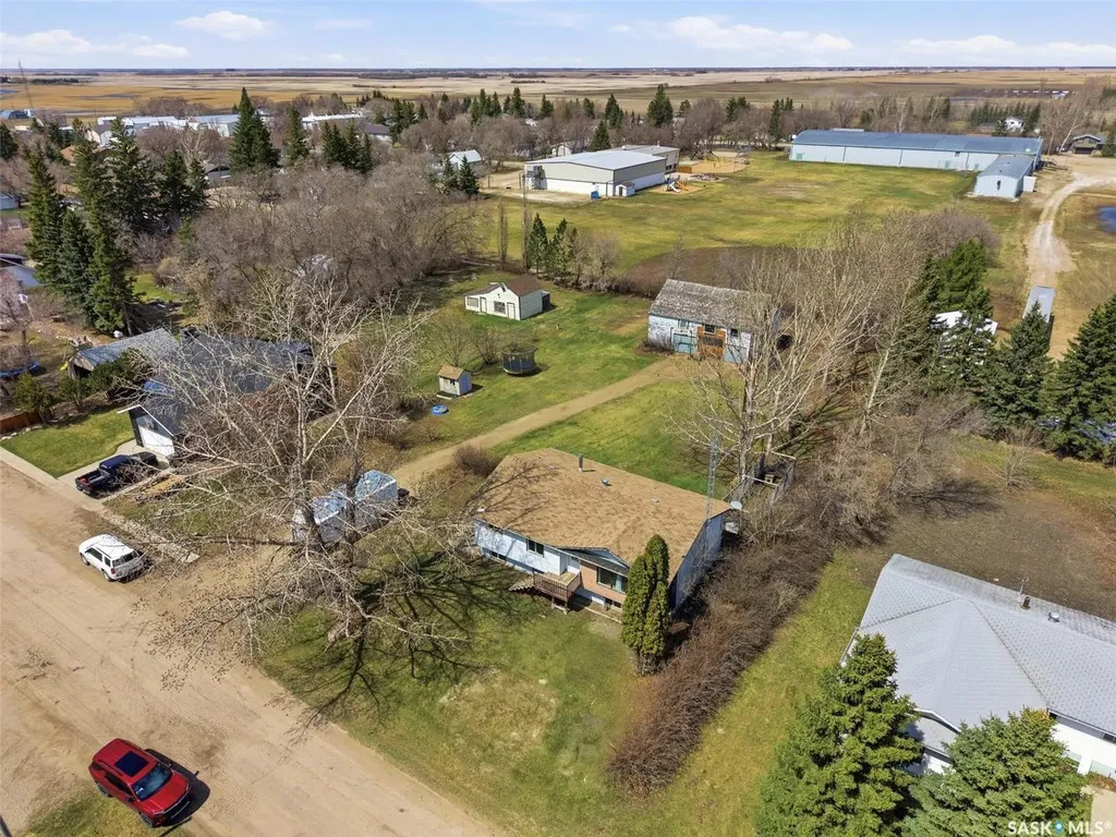 324 Norreys Street Drake SK S0K 1H0