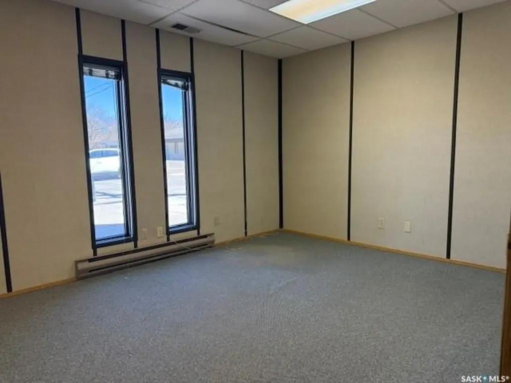 942 7th Avenue Humboldt SK S0K 2A0