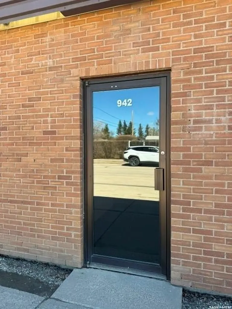 942 7th Avenue Humboldt SK S0K 2A0